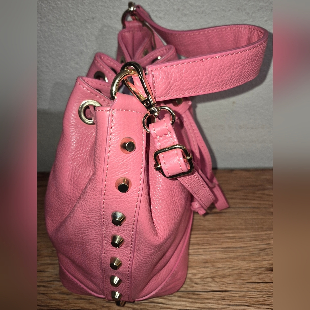 Nwt's Mara Taormina Leather Stash Crossbody Pink Travel Bag - Picture 2 of 6